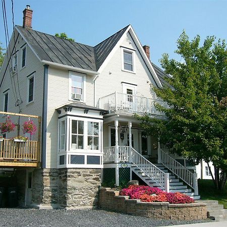 Auberge Marquis De Montcalm Sherbrooke Bagian luar foto