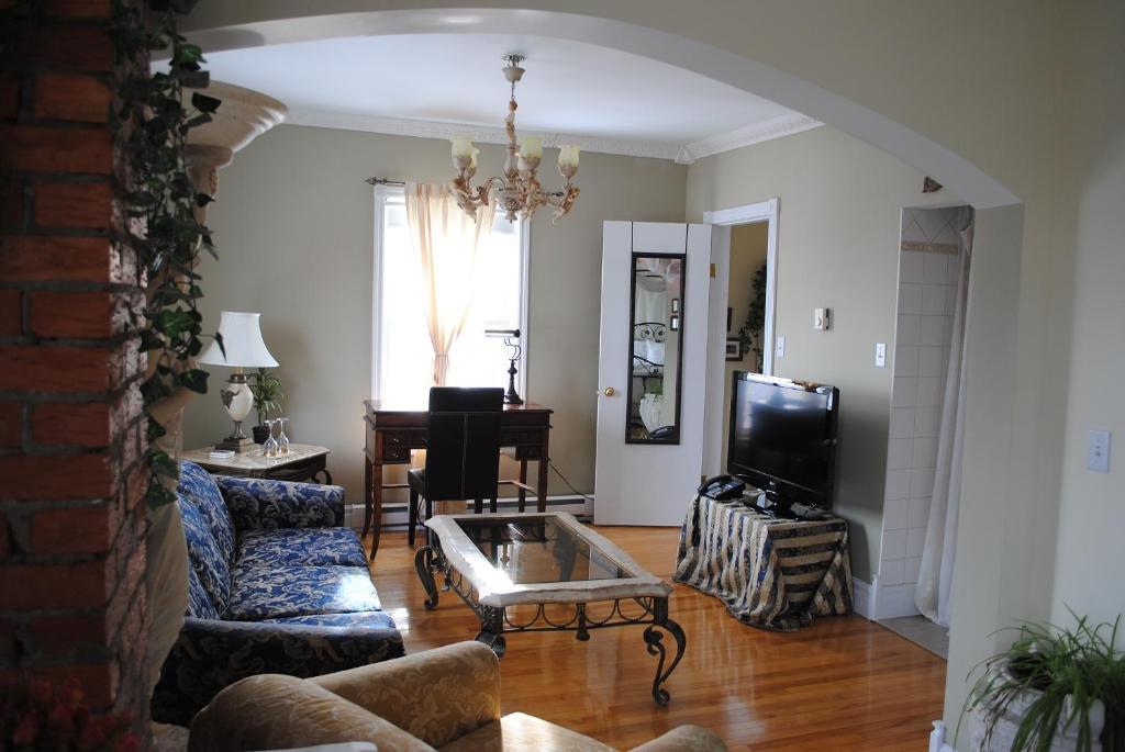 Auberge Marquis De Montcalm Sherbrooke Ruang foto