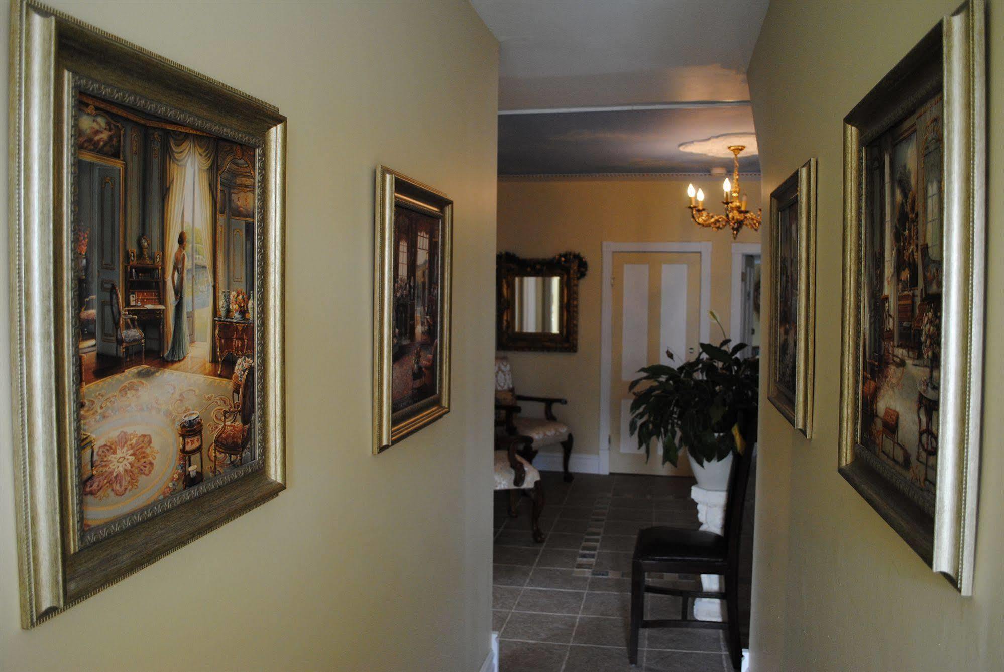 Auberge Marquis De Montcalm Sherbrooke Bagian luar foto